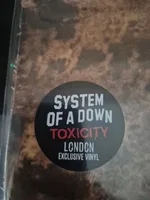 Toxicity - Foto 2 de 3