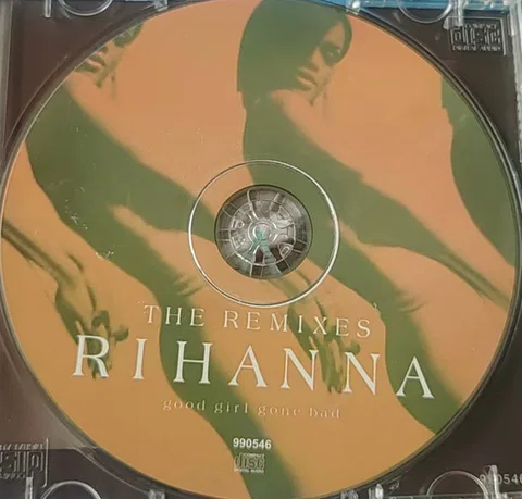 Good Girl Gone Bad - The Remixes - Foto 3 de 3
