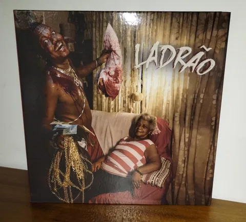 Ladrão - Foto 2 de 7