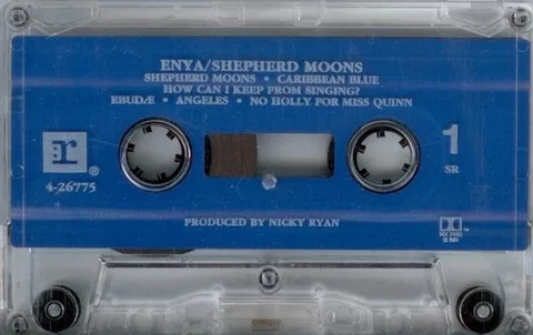 Shepherd Moons - Foto 3 de 16