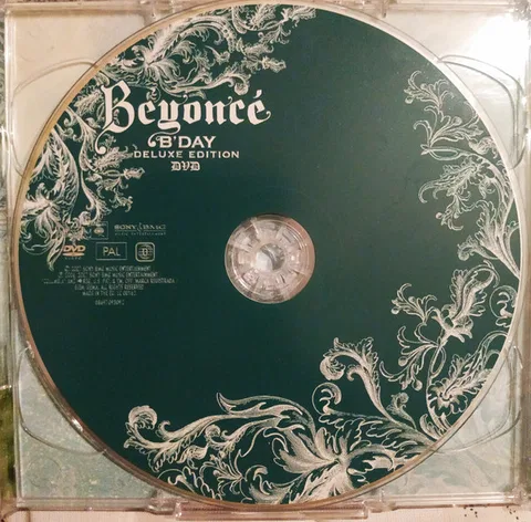 B’Day (deluxe edition) - Foto 3 de 6