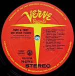 Music From The Motion Picture "Once A Thief" And Other Themes - Foto 3 de 4