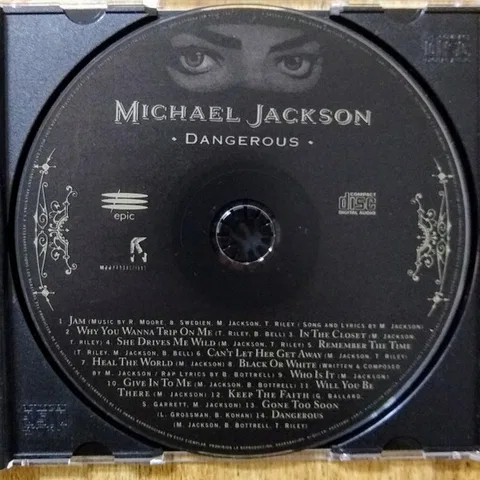 Dangerous - Foto 3 de 4