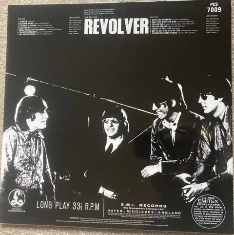 Revolver - Foto 3 de 3