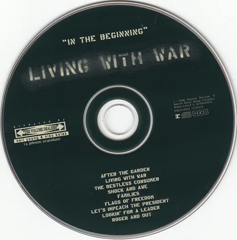 Living With War "In The Beginning" - Foto 3 de 12