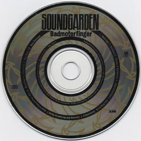 Badmotorfinger - Foto 2 de 2