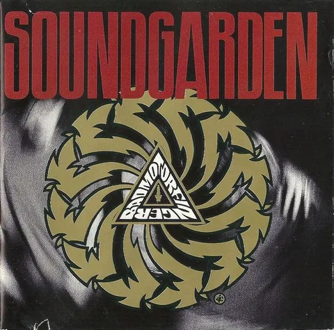 Badmotorfinger - Foto 3 de 10