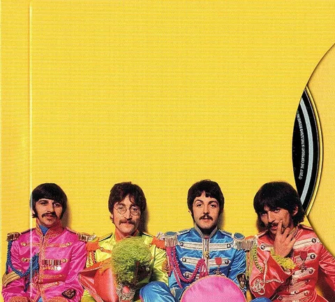 Sgt. Pepper's Lonely Hearts Club Band - Foto 3 de 40