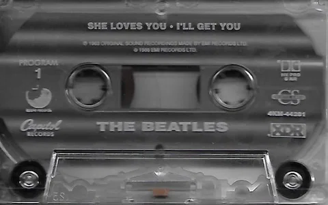 She Loves You - Foto 3 de 4