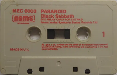 Paranoid - Foto 3 de 4