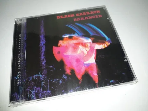 Paranoid - Foto 2 de 3