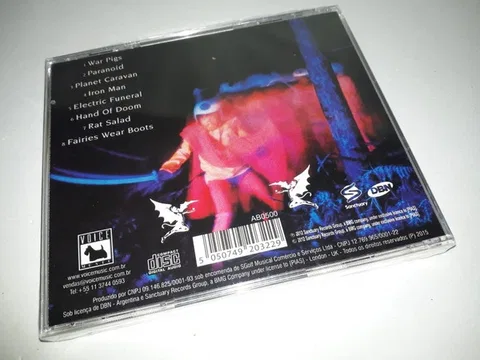 Paranoid - Foto 3 de 3