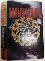 Badmotorfinger - Foto 1 de 6