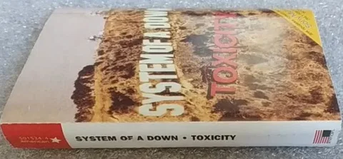 Toxicity - Foto 2 de 8