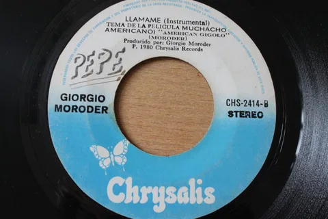 Llámame = Call Me - Foto 2 de 2